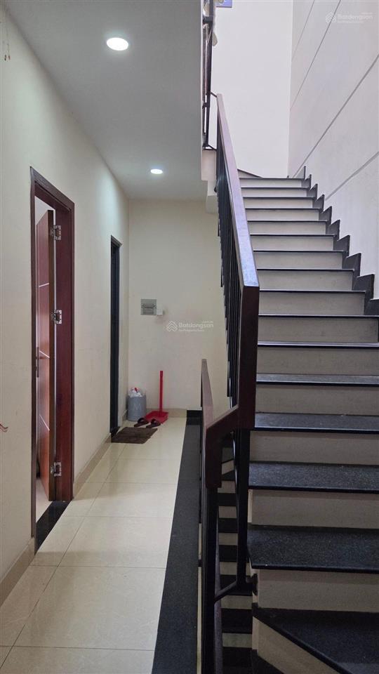 Cần bán gấp mặt tiền đặng thúc vịnh 10x18m dtcn 163m2 4 tầng căn góc kinh doanh giá tốt