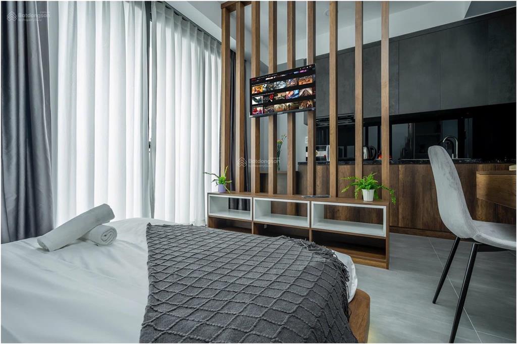 Chung cư mini 2pn ban công  nội thất cao cấp