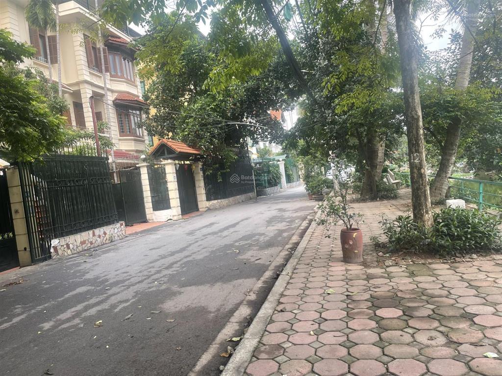 Bán nhà mặt phố quảng khánh, vip tây hồ, thiết kế biệt thự, dt 160m2* mt 8m* giá 150 tỷ