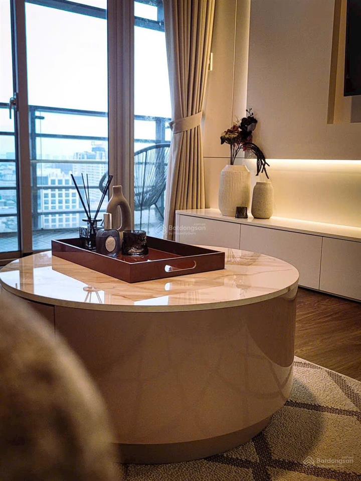 Bán gấp căn hộ sailing tower,bến nghé,q1.dt83.7m22pnfull nt sổ hồngview đẹp . 0908 569 ***