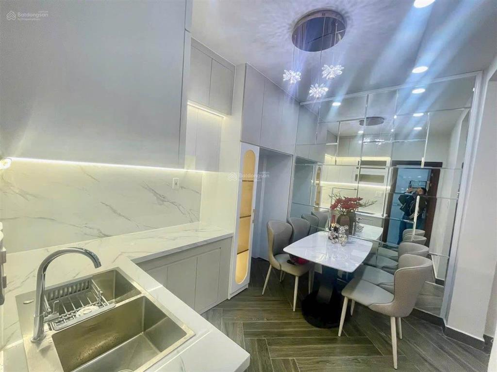 Siêu phẩm nhà đẹp huỳnh tấn phát, tặng full nt cao cấp, shr giá rẻ