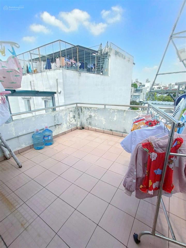 Hot! mặt tiền đường khu họ lê nhà đẹp 60m 5tầng 8tỷ9 tl