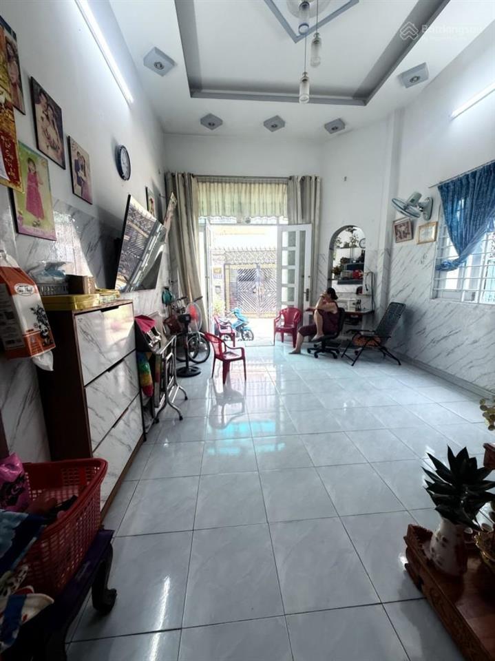 Nhà hẻm xe tải khu ở ổn định thoáng mát 3 tầng thoại ngọc hầu 8tỷ