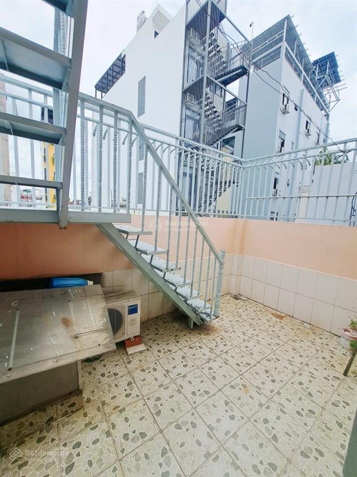 Siêu phẩm nhà 4 tầng 5 tỷ ngay đầm sen 44m2 hẻm ô tô