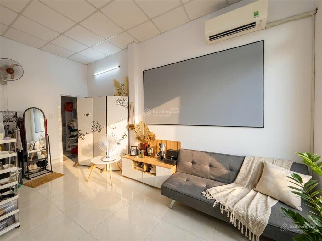 Nhà đẹp hxh lê thúc hoạch 51m2 5 tỷ