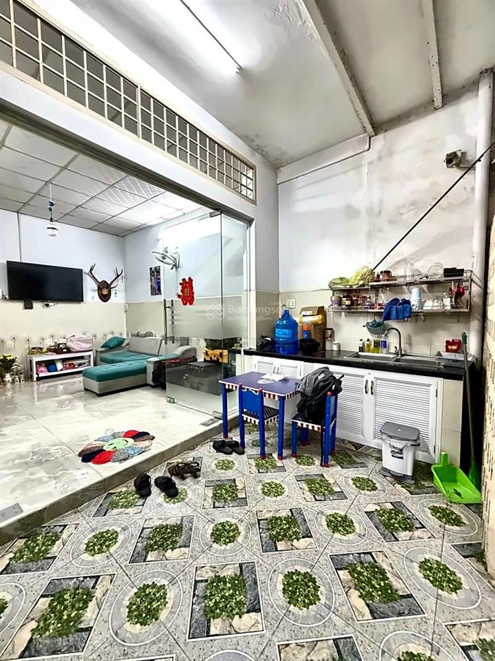 Bán gấp hẻm xe hơi nhà đẹp lũy bán bích 50m2 2 tầng vuông vức 5 tỷ