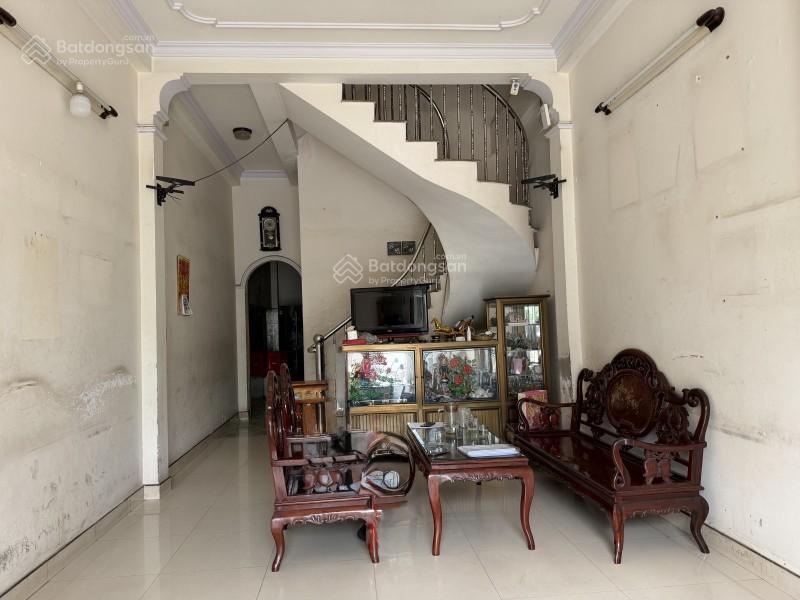 Hxh tô hiệu  hòa bình 60m2, 3 tầng 6,8 tỷ ngay đầm sen