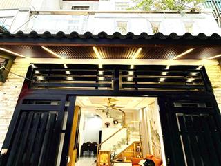 Chủ nhà chuyển về hà nội cần bán gấp nhà ngay đường quang trung đầy đủ tiện ích