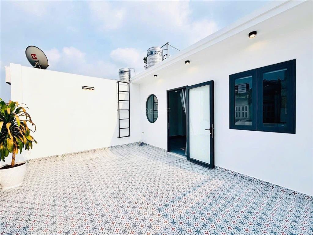 Nhà hoà hưng quận 10 gần go miền đông