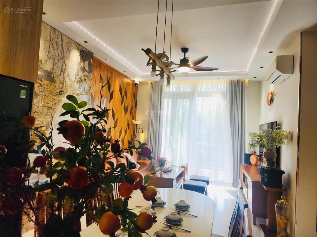 Nhà diên hồng, phường 1, bình thạnh