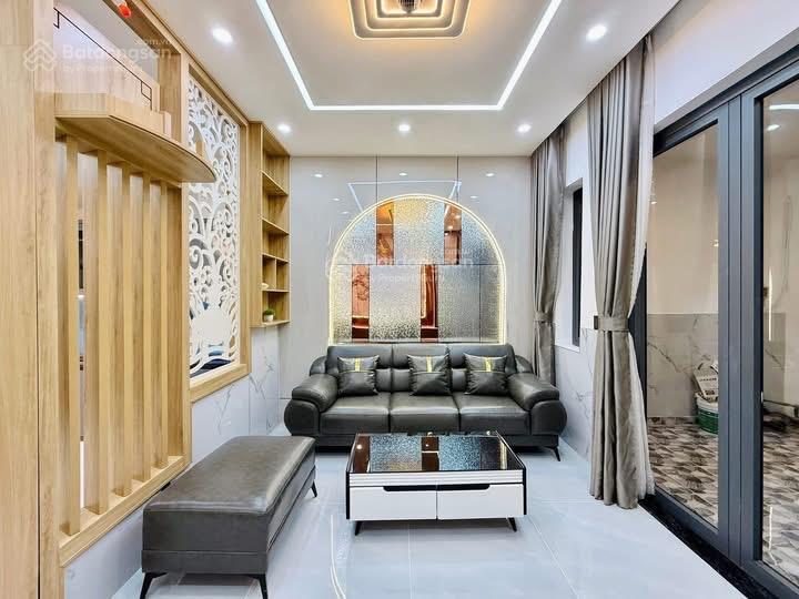 Nhà hoà hưng, quận 3 gần ga sài gòn