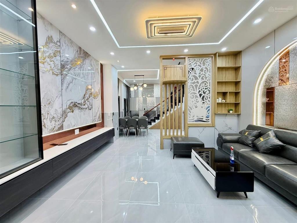Nhà hoà hưng, quận 3 gần ga sài gòn