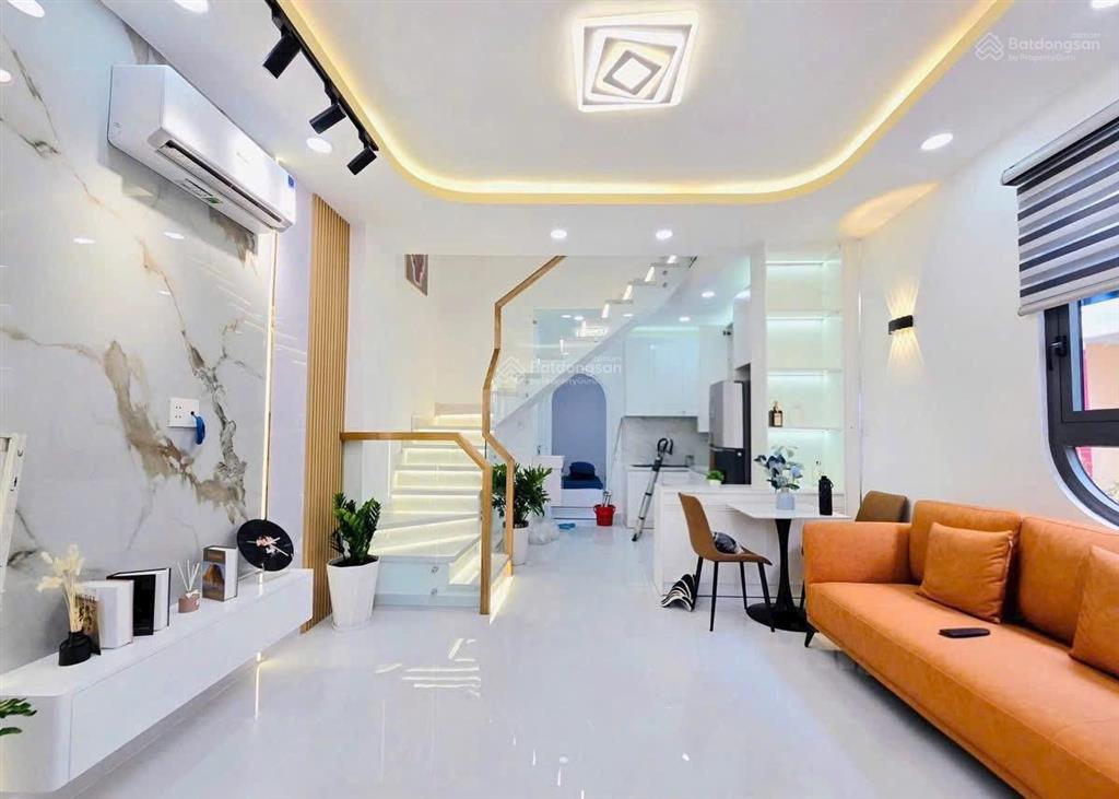 Nhà huỳnh lan khanh, tân bình ngay sân bay tân sơn nhất