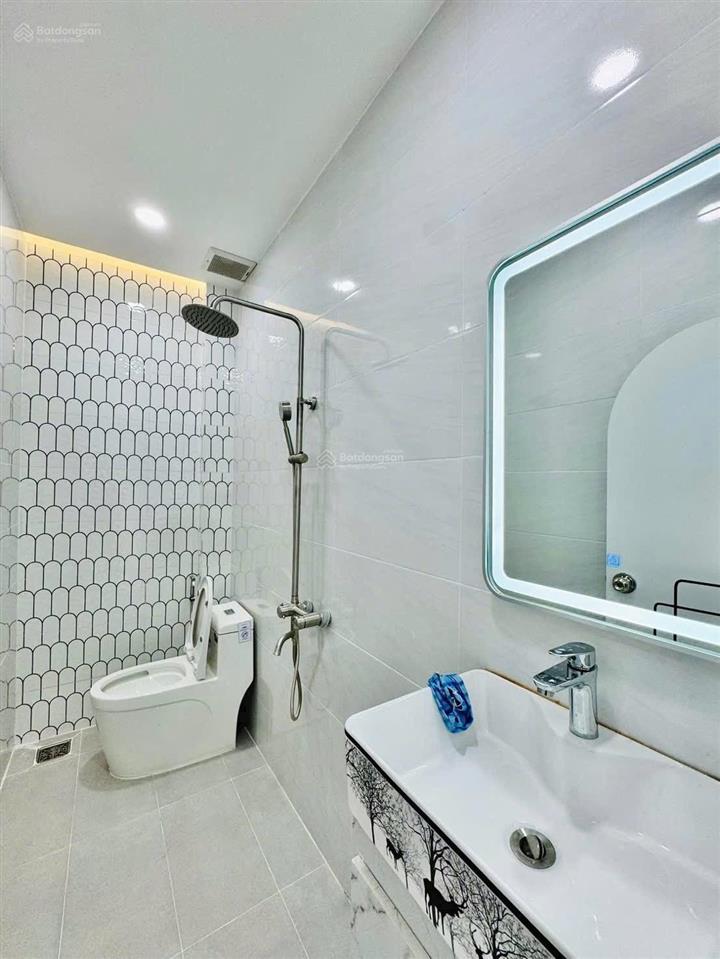 Nhà huỳnh lan khanh, tân bình ngay sân bay tân sơn nhất