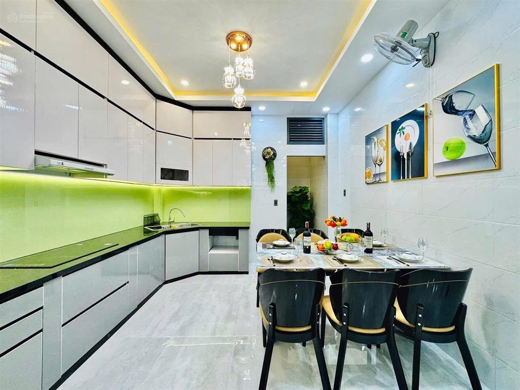 Chỉ 1' ra đường lớn phan đăng lưu có ngay nhà ở nguyễn đình chiểu phú nhuận