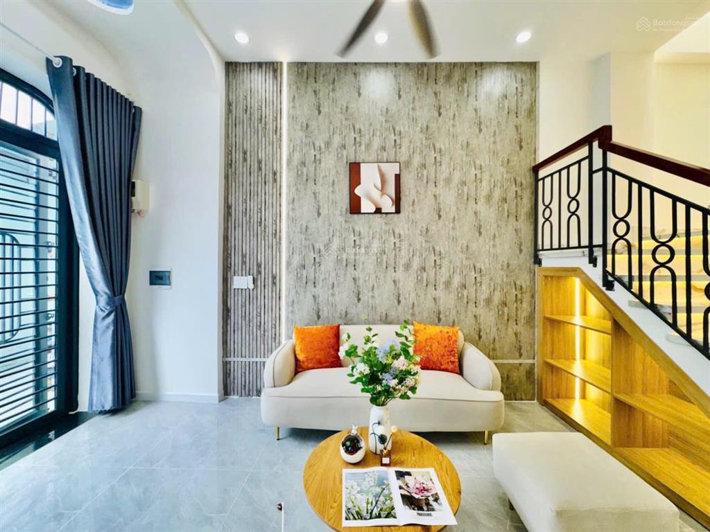 Nhà nguyễn văn công gò vấp gần ngay chợ tân sơn nhất