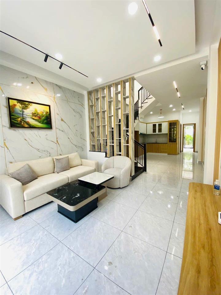 Nhà đẹp dĩ an không gian sống hiện đại, sẵn sàng đón chủ mới giá tốt sở hữu nhà ~70m2