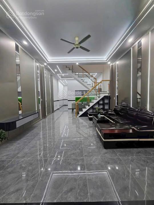 Chỉ 1,86 tỷ nhà đẹp trung tâm dĩ an