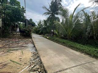 Diện tích thực tế 1000m2 trong đó 200m2 odt. nếu cần thì có thể lên thêm thổ cư cư theo nhu cầu