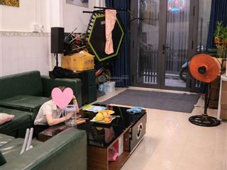 Bán nhà  q11  gần vòng xoay lê đại hành  hẻm xe hơi  5 tỷ hơn