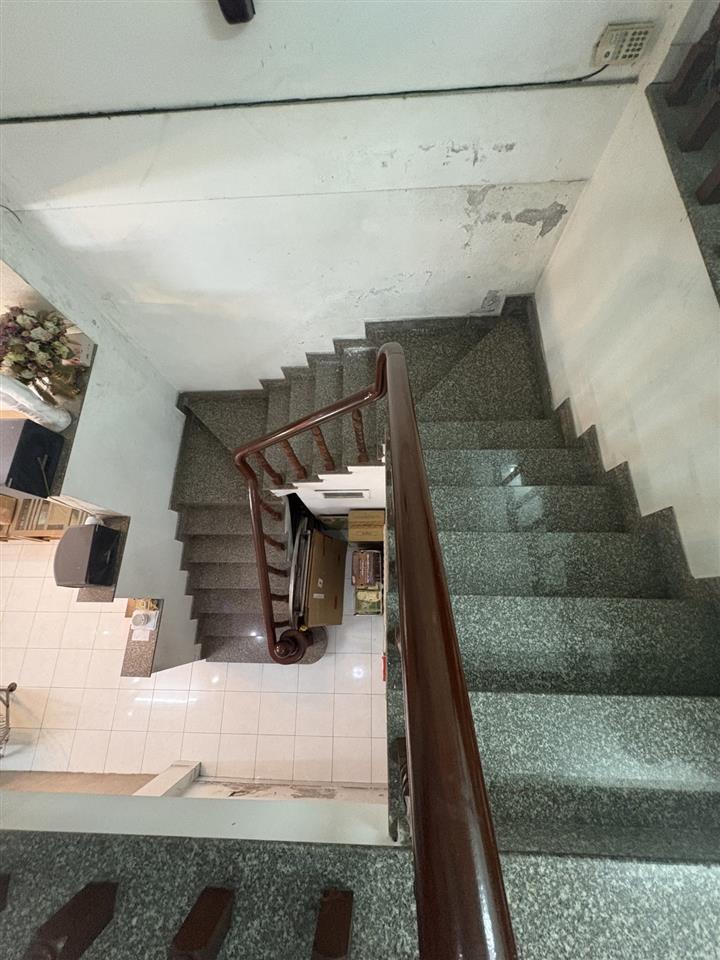 90m2 - mặtt tiền đường Phước Bình - chỉ hơn 10ty