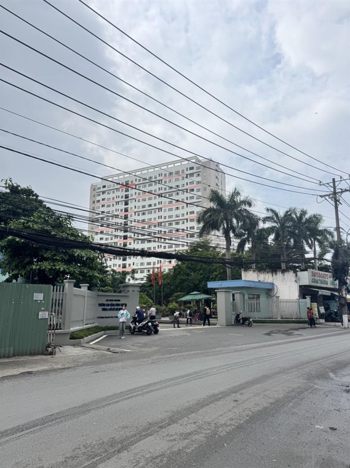 BÁN ĐẤT SÁT VÀNH ĐAI 2, PHƯỚC LONG B - DT 96M - xe hơi - Hơn 80 tr/m2