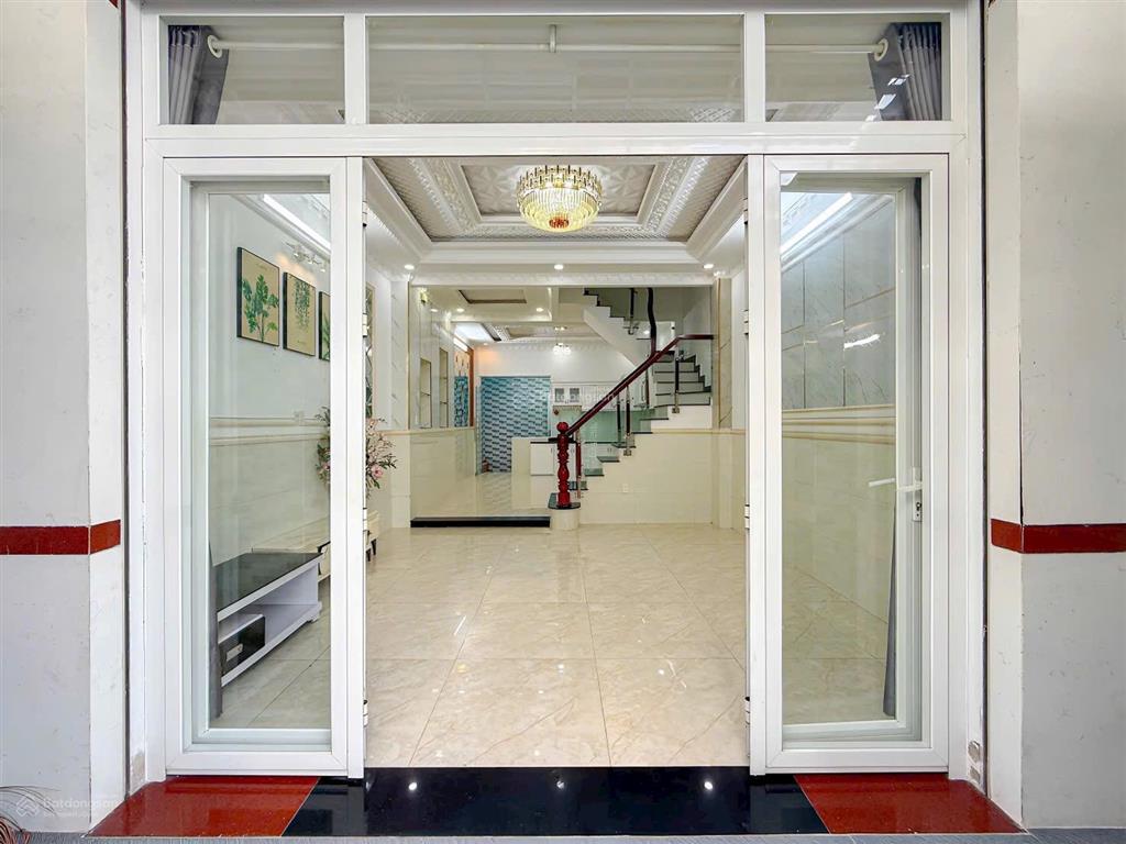 Chính chủ bán căn nhà phố giá tốt nhất thị trường nhà bè 4,6x13m giá 7 tỷ 190 triệu bớt lộc.