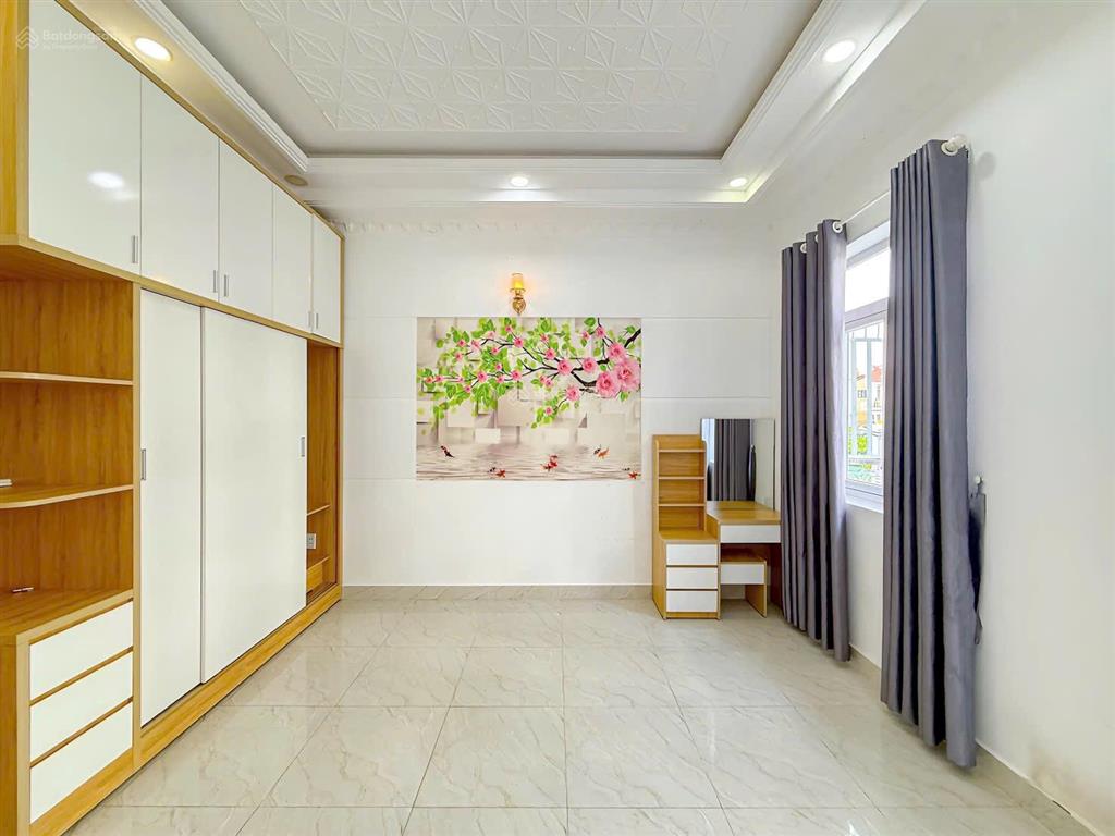 Chính chủ bán căn nhà phố giá tốt nhất thị trường nhà bè 4,6x13m giá 7 tỷ 190 triệu bớt lộc.