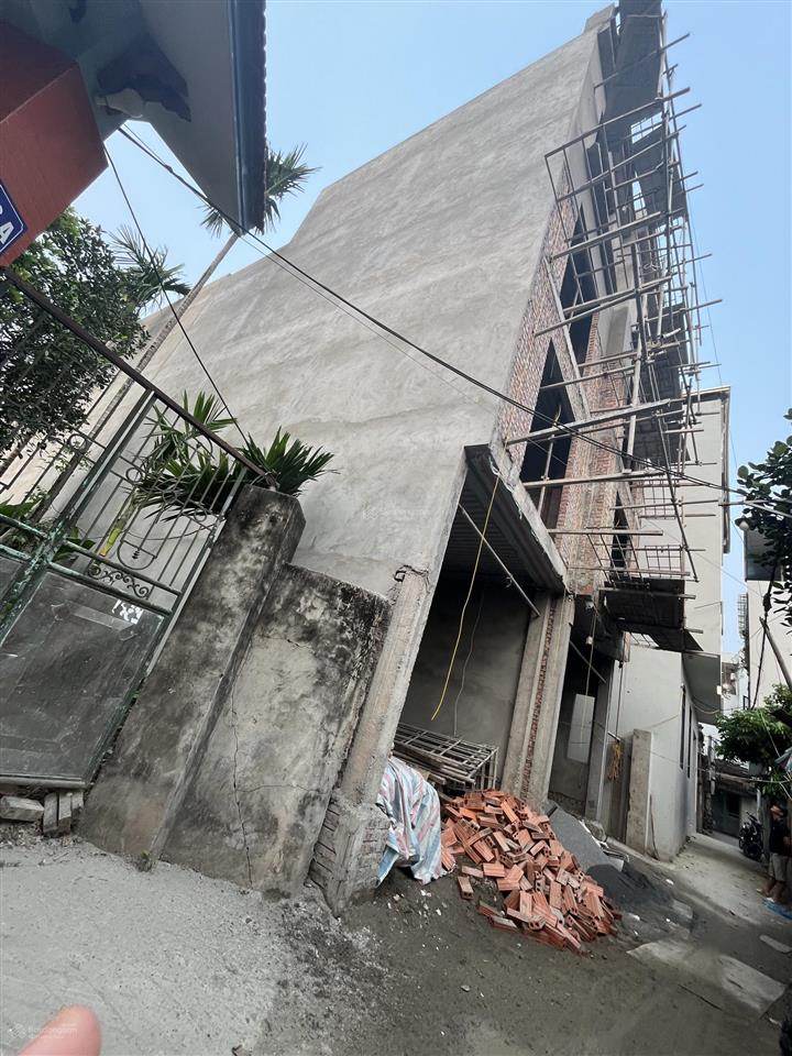 Bán nhà cự đà giá tốt vị trí cự đà khu dân cư đông đúc, an ninh tốt