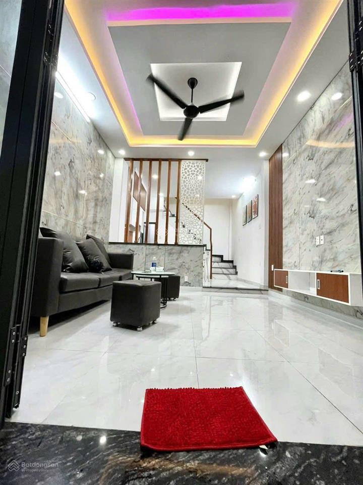 Kẹt tiền nên cần bán gấp nhà hẻm 5m đường nguyên hồng p.11 bình thạnh ( 70m2 ) 2 tỷ 090