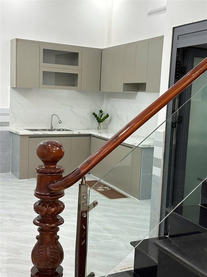 Bán căn nhà đường nguyễn thái sơn q. gò vấp 60m2