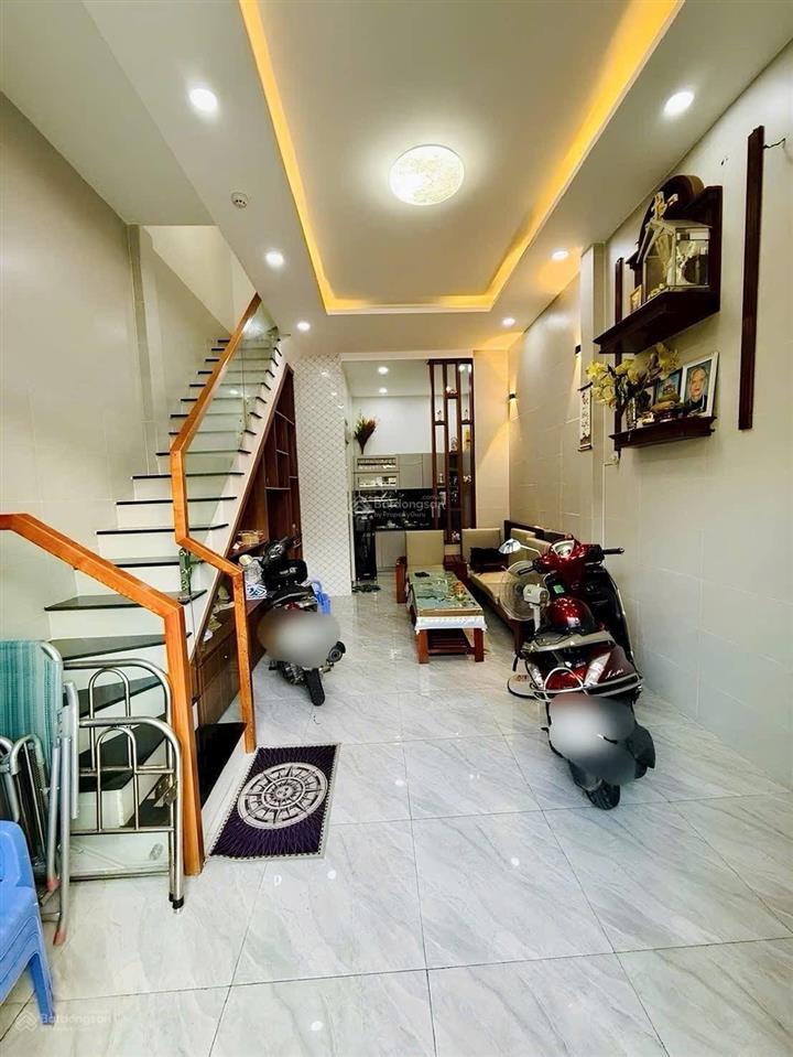 Cô thủy kẹt tiền cần bán gấp căn nhà đường phạm văn hai p.1 q.tân bình ( 40m2) giá 3 tỷ 950