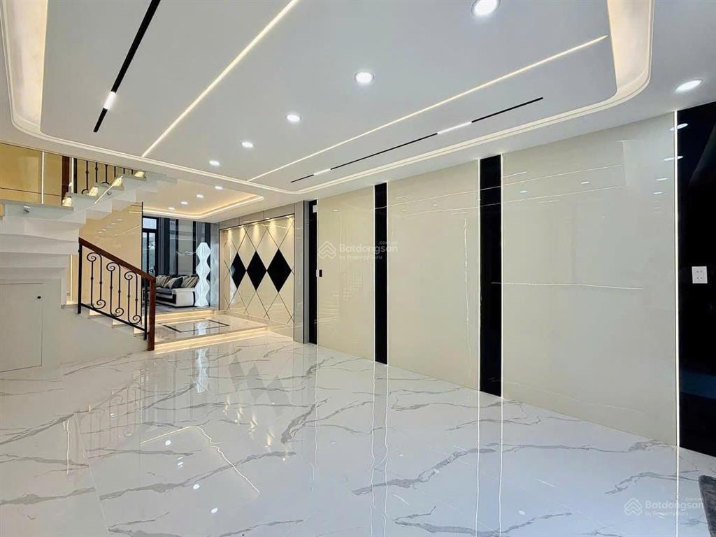 Trung tâm quận 3 võ thị sáu giá hiếm chỉ vs 4 tỷ chủ nhà cần bán gấp nhà full nội thất vào ở ngay