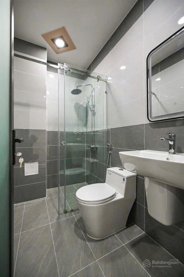 Trong tầm giá 2 tỷ ở nguyễn tri phương quận 10 hiếm có căn nào đầy đủ tiện ích full nội thất