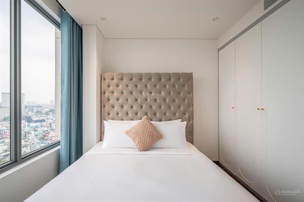 Bán chcc carillon 5, giá 5,4tỷ(giá thật) sổ hồng  105m2, 3pn, 2wc, tặng nt.  0903 318 *** minh