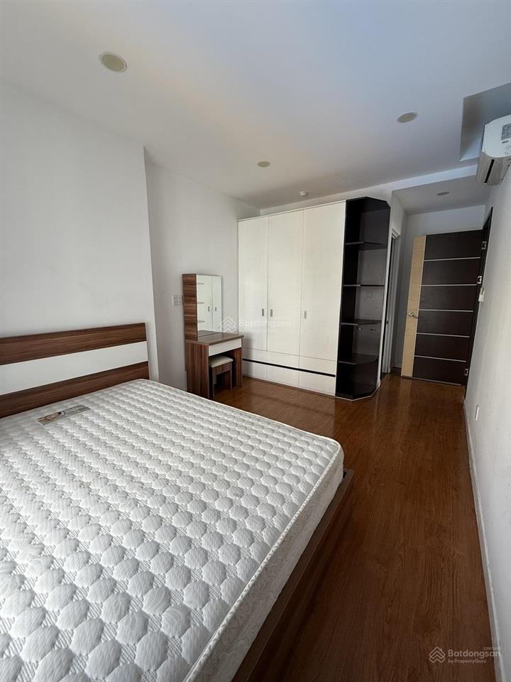 Bán chcc carillon 5, giá 5,4tỷ(giá thật) sổ hồng  105m2, 3pn, 2wc, tặng nt.  0903 318 *** minh