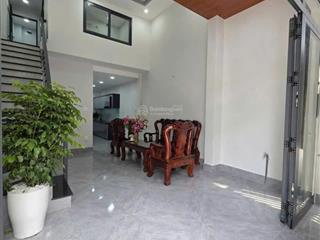 Bán nhà riêng tại ngã 3 ông xã, 100m2, 3pn, 3wc, mặt tiền rộng 6m