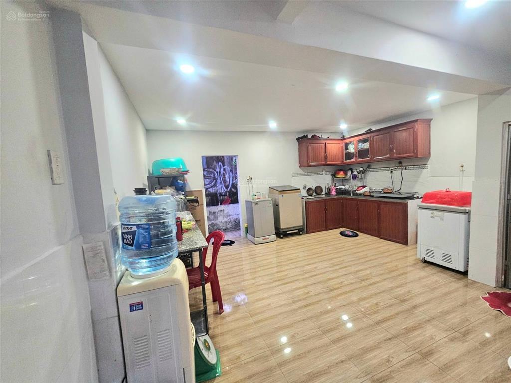 Nhà đẹp 2 tầng  64m2  ngang 5m lý tưởng  hẻm xe hơi  sát vạn phúc city chỉ 5.7 tỷ