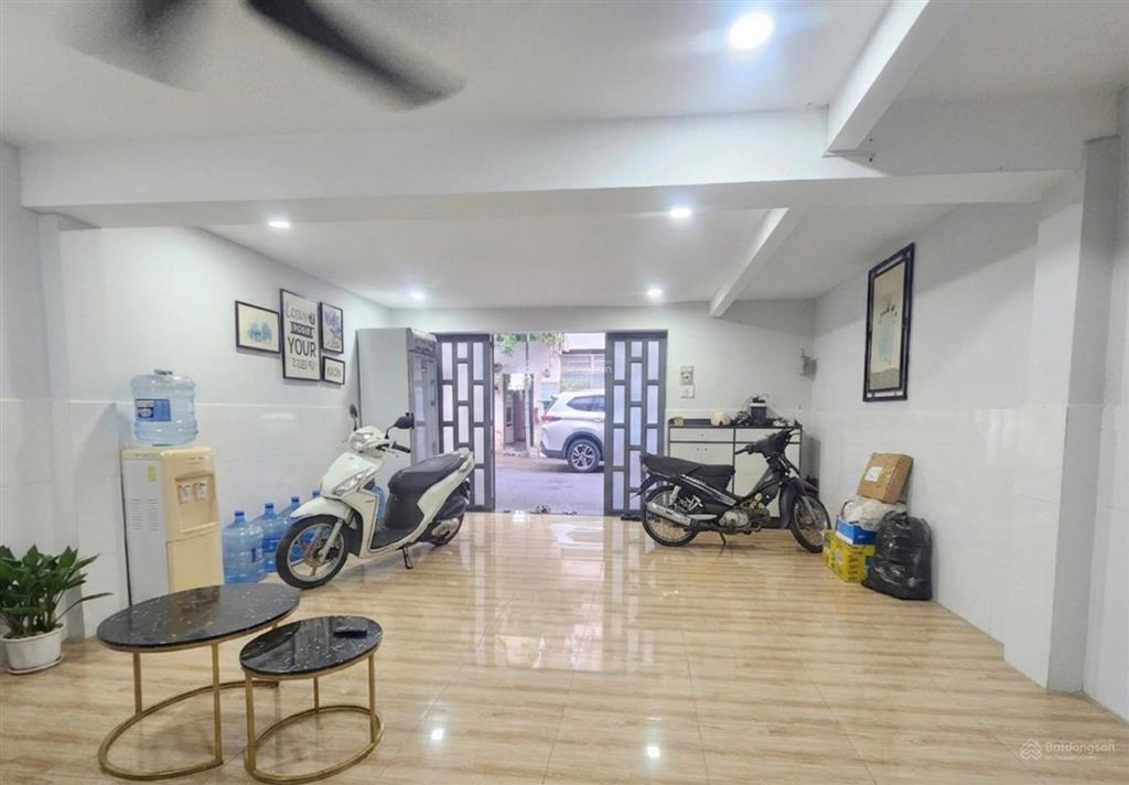 Nhà đẹp 2 tầng  64m2  ngang 5m lý tưởng  hẻm xe hơi  sát vạn phúc city chỉ 5.7 tỷ