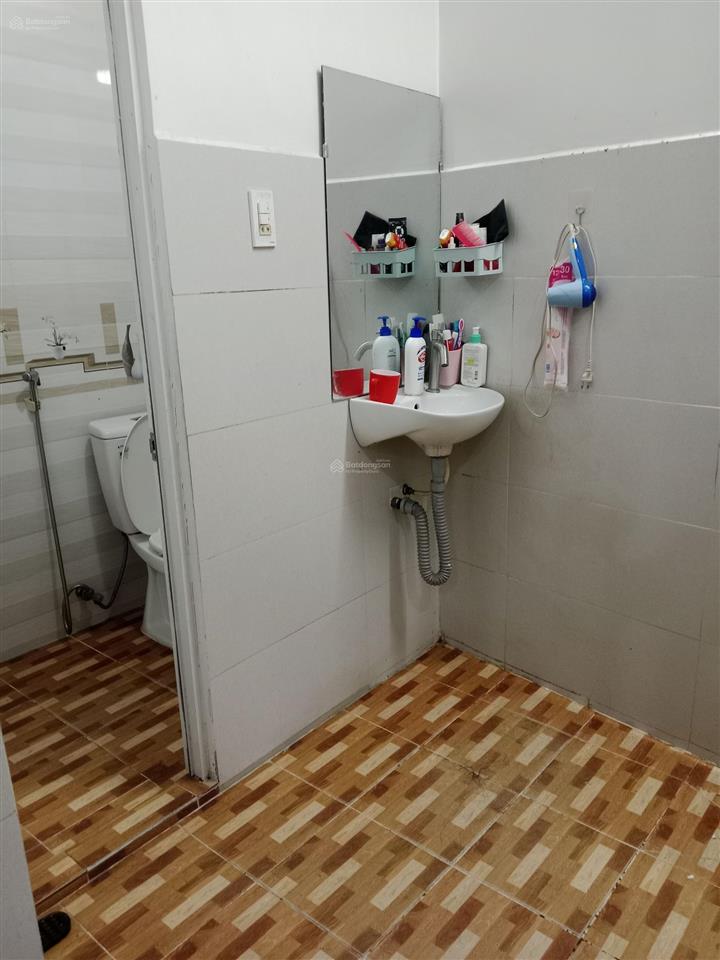 Bán nhà mặt hẻm tại 1942/27/6, huỳnh tấn phát, nhà bè, 9 tỷ, 104.3m2 giá tốt tốt. sổ hồng đầy đủ