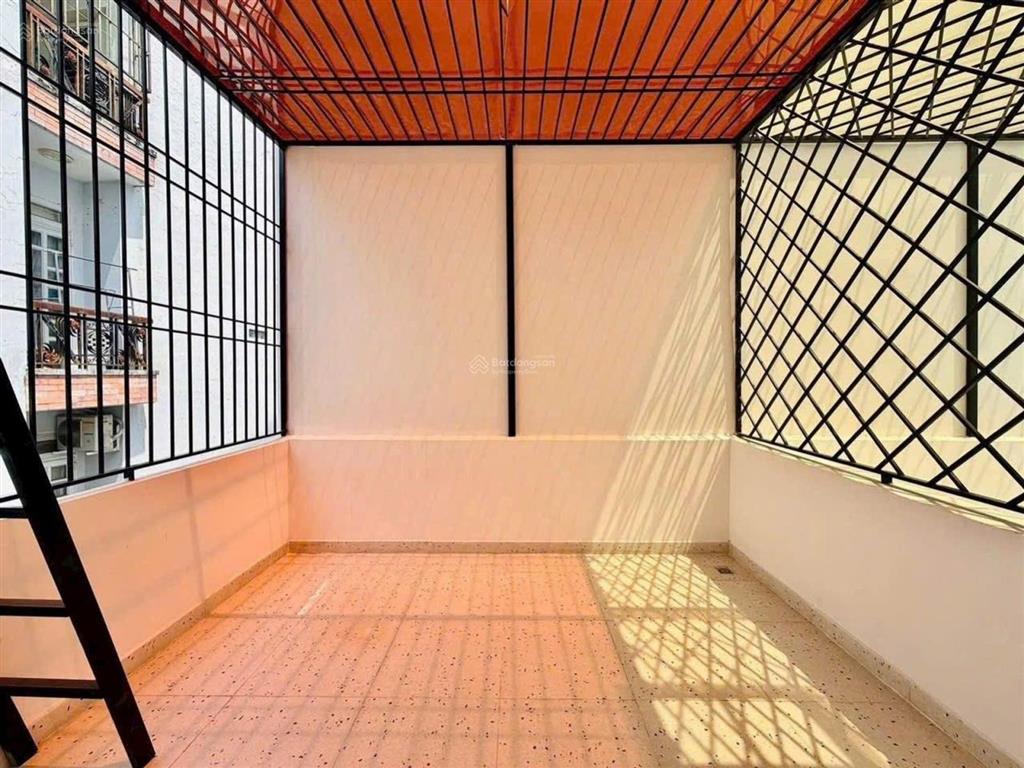 Bán nhà riêng tại nguyễn hữu tiến, tây thạnh, q. tân phú, 62m2, giá ưu đãi, tặng nội thất