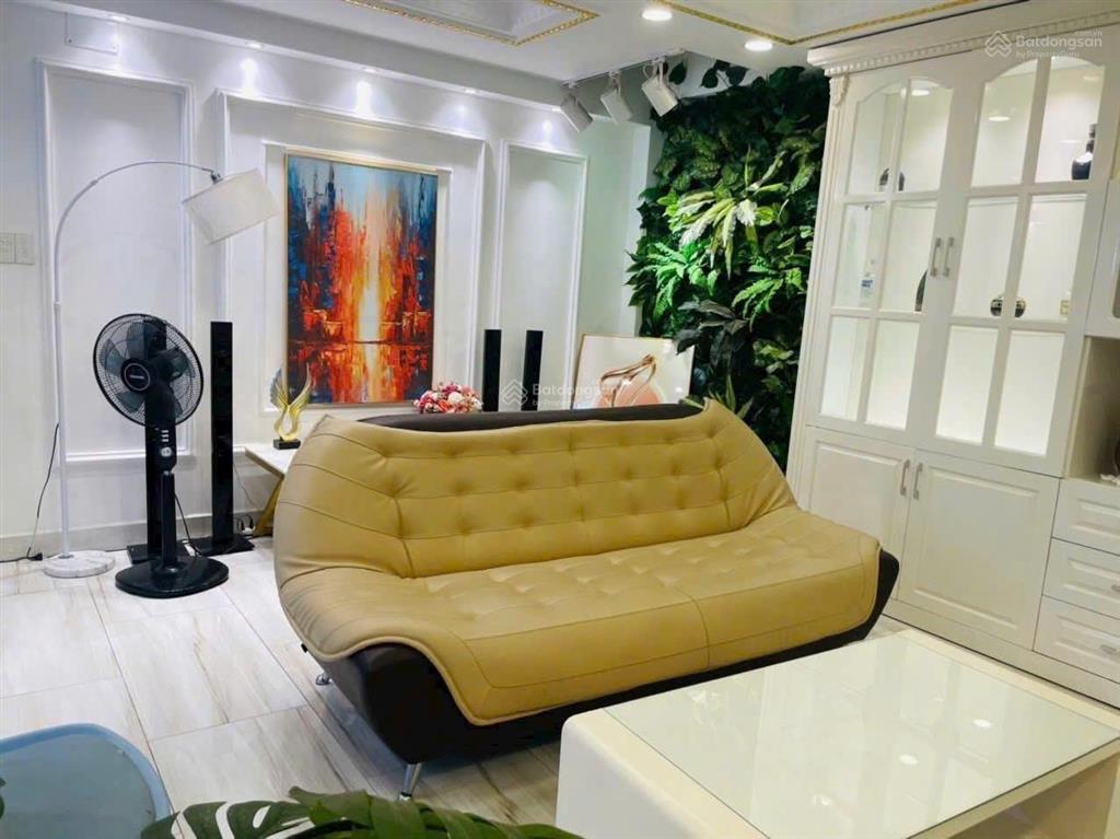 Bán gấp nhà riêng huỳnh văn bánh, quận phú nhuận, 61m2, nhà sổ hồng riêng bao check