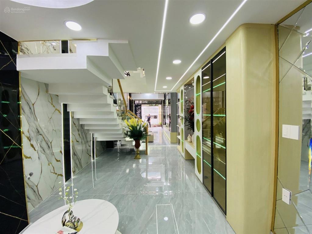 Tòa căn hộ dịch vụ đang cho thuê đường nguyễn xí 59m2  giá cạnh tranh  sổ sách chuẩn chỉnh