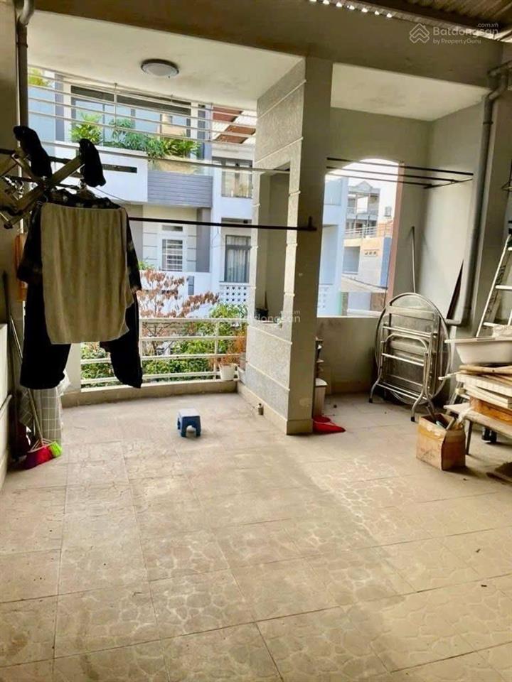 Chủ gửi bán nhà riêng lạc long quân 50m2  sổ sách vương vứt  bao sang tên cho kh mua nhanh