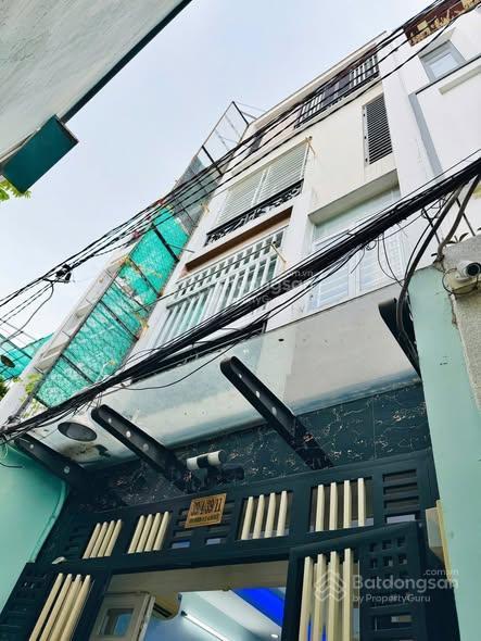 Hàng hiếm tại q4 nhà đoàn văn bơ 65m2  shr  mới sơn sửa  boa phí sang tên chỉ với giá 3ty4