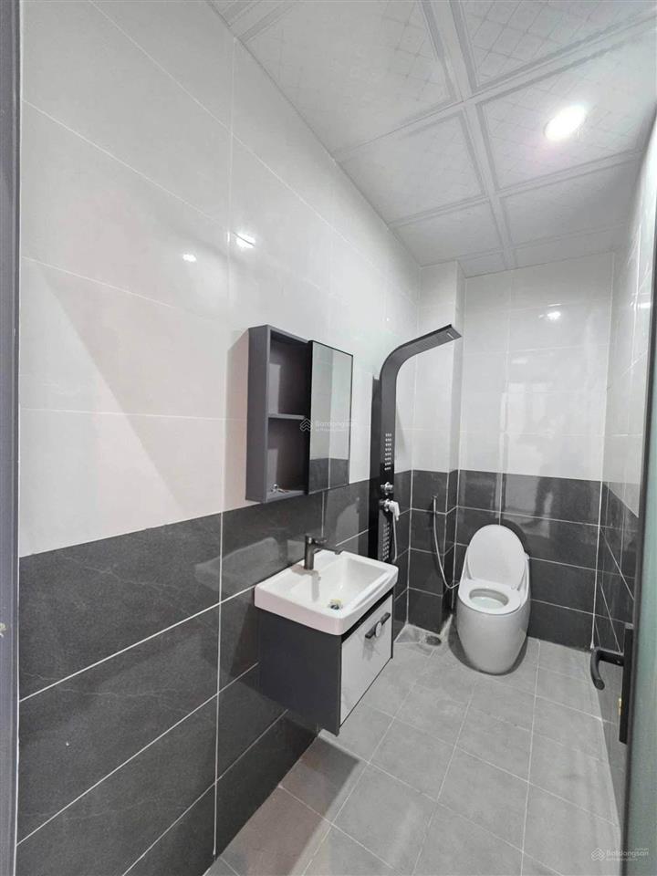 Bàn giao full nội thất  sổ hồng riêng  xe đậu trong nhà  dt lớn 108,3m2
