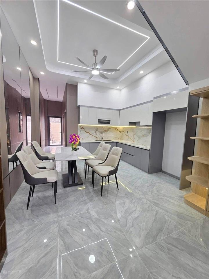Bàn giao full nội thất  sổ hồng riêng  xe đậu trong nhà  dt lớn 108,3m2