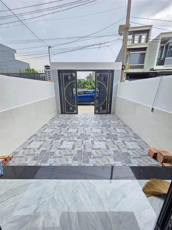 Bàn giao full nội thất  sổ hồng riêng  xe đậu trong nhà  dt lớn 108,3m2