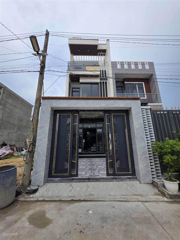 Bàn giao full nội thất  sổ hồng riêng  xe đậu trong nhà  dt lớn 108,3m2