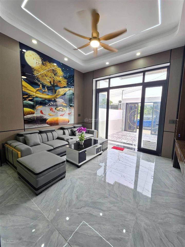 Bàn giao full nội thất  sổ hồng riêng  xe đậu trong nhà  dt lớn 108,3m2